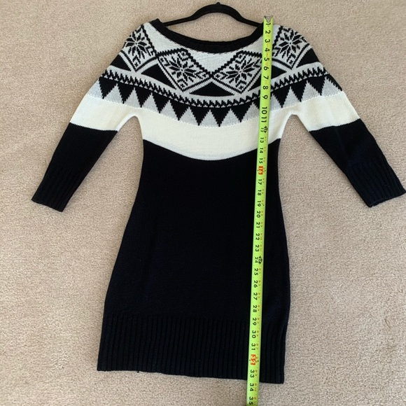 Charlotte Russe B/W Sweater Dress Arctic Pattern - Picture 5 of 10